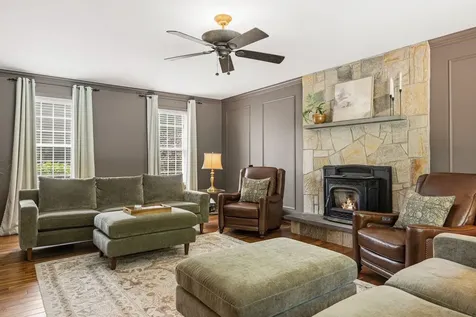 17 Thurston Drive Lee NH 03861