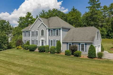17 Thurston Drive Lee NH 03861