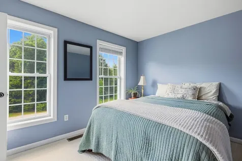 17 Thurston Drive Lee NH 03861