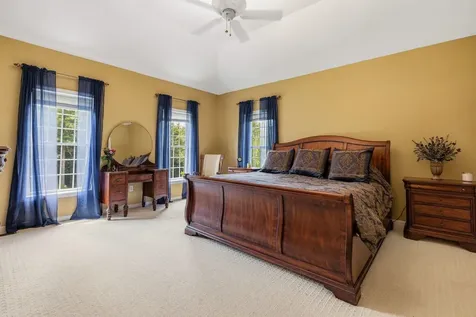 17 Thurston Drive Lee NH 03861