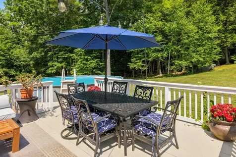 17 Thurston Drive Lee NH 03861