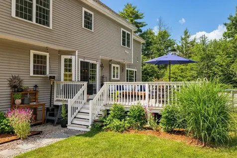 17 Thurston Drive Lee NH 03861