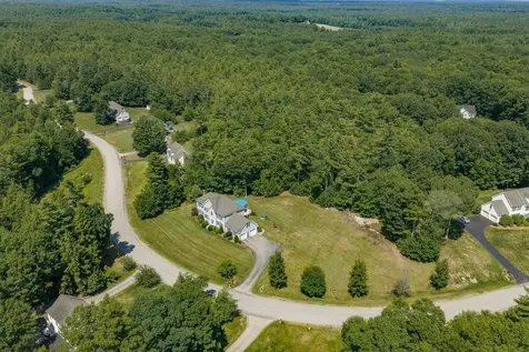 17 Thurston Drive Lee NH 03861