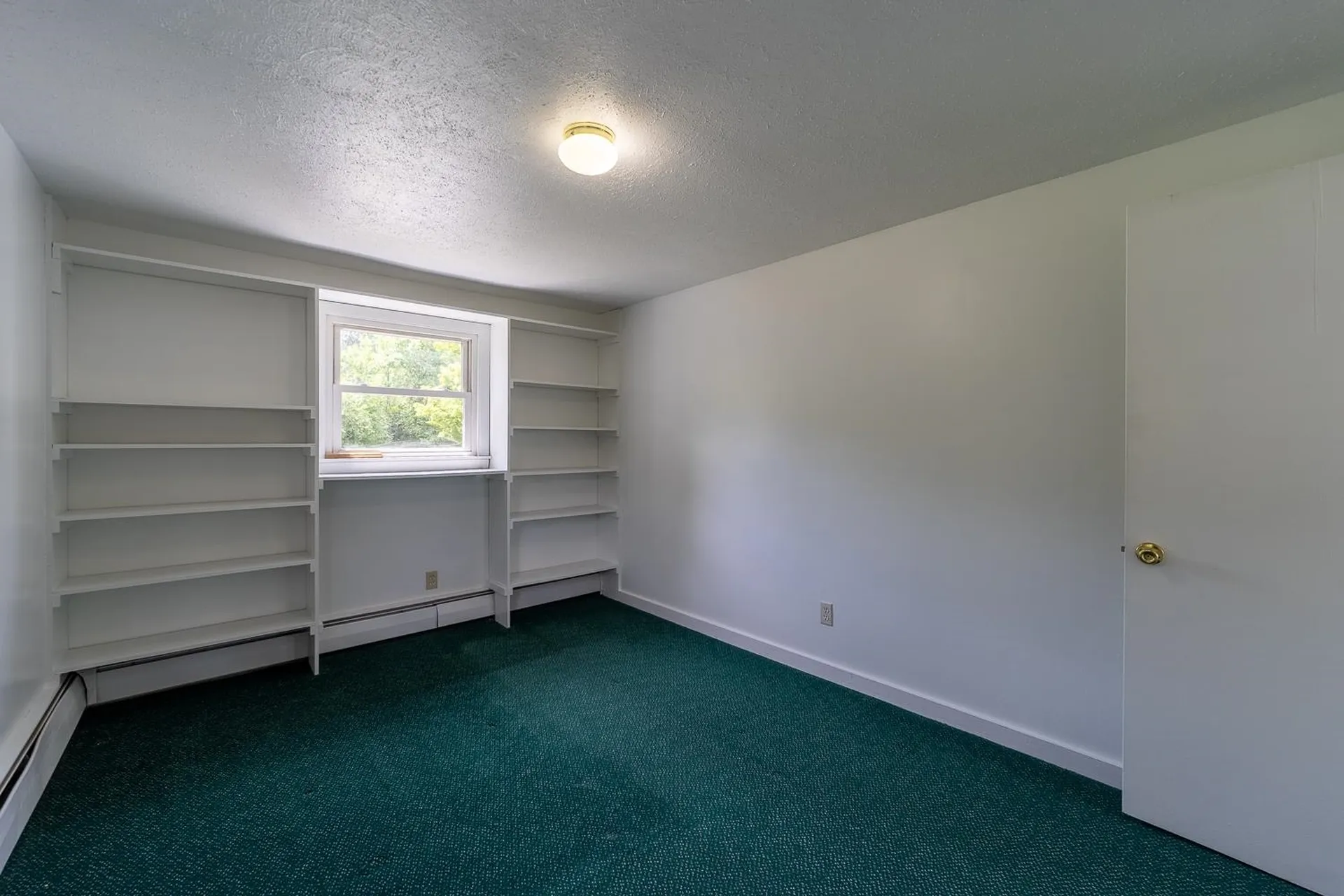 1092 Nh Route 175 Campton NH 03223