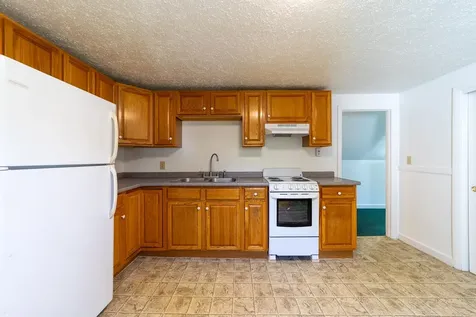 1092 Nh Route 175 Campton NH 03223