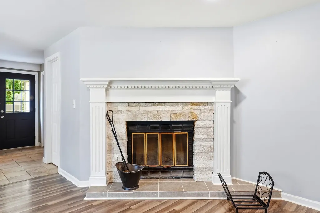 7 Chestnut Circle Merrimack NH 03054