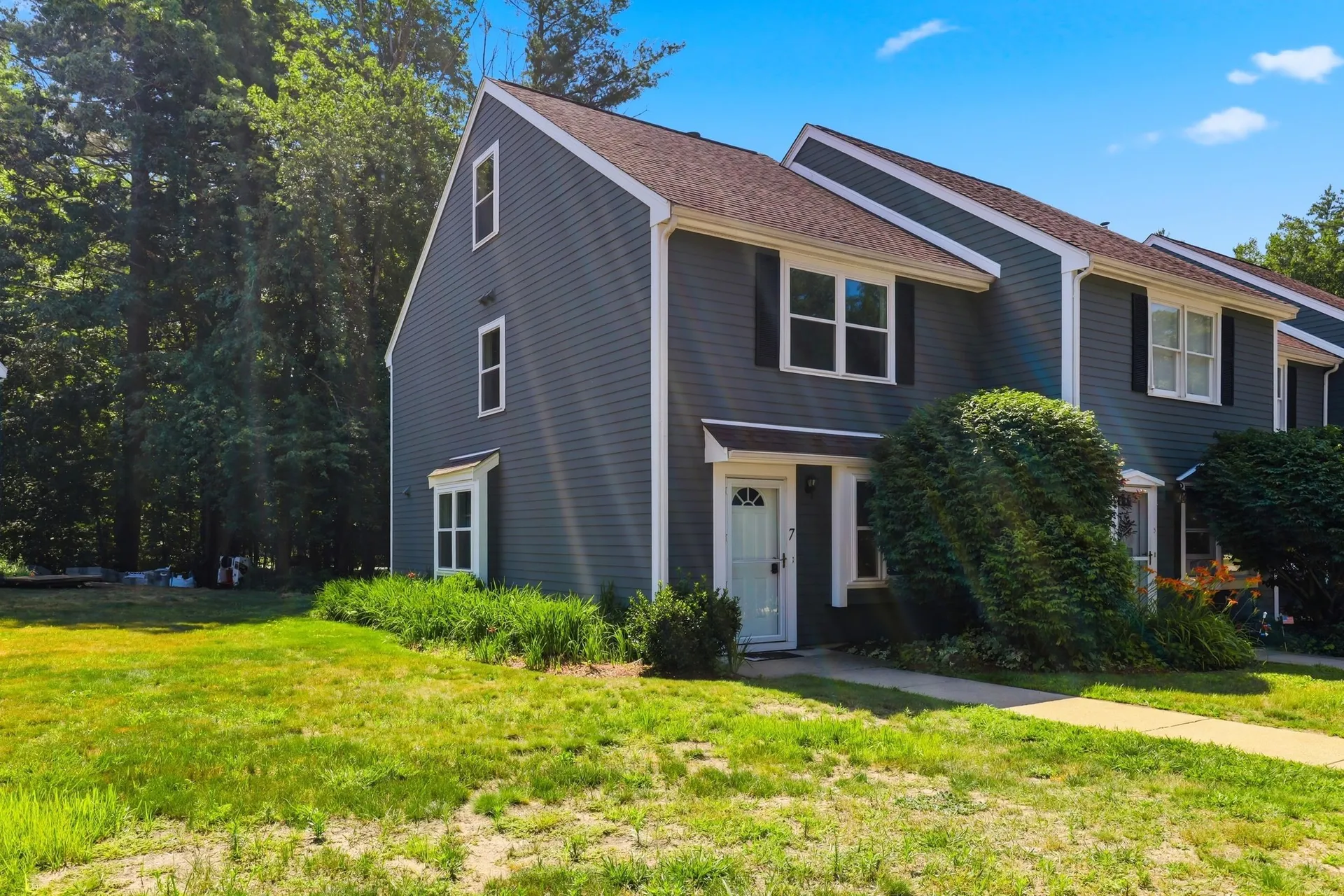 7 Chestnut Circle Merrimack NH 03054