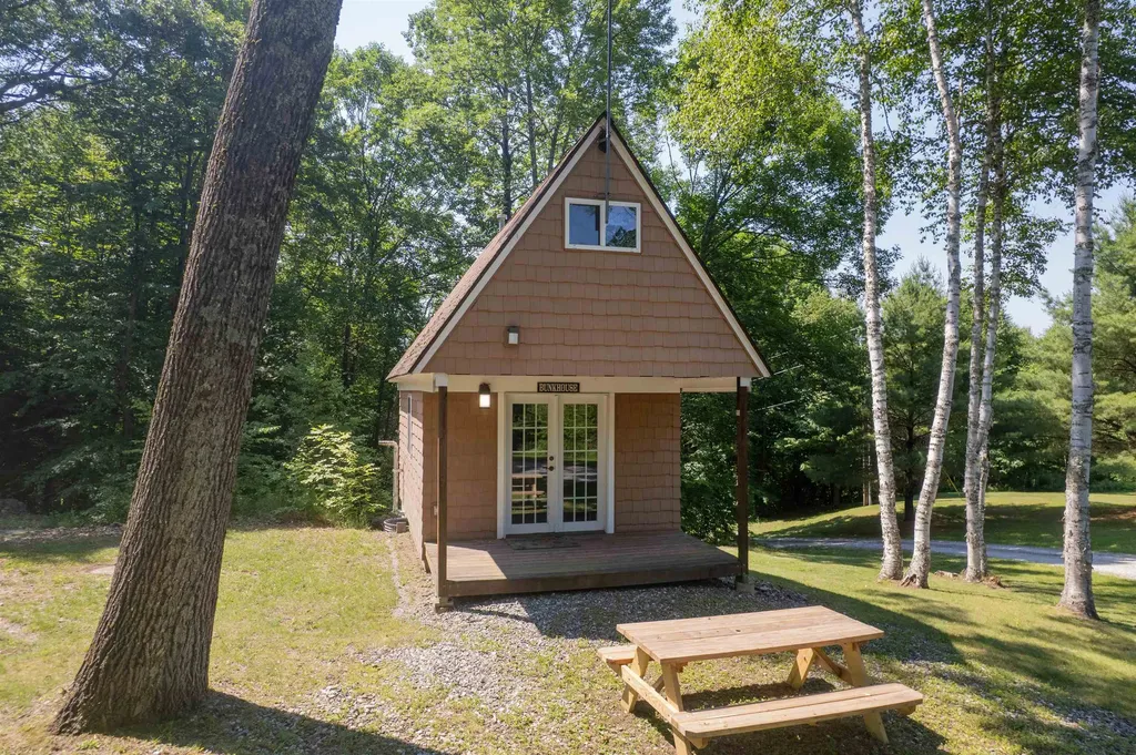 1706 High Chapparal Road Wells VT 05774