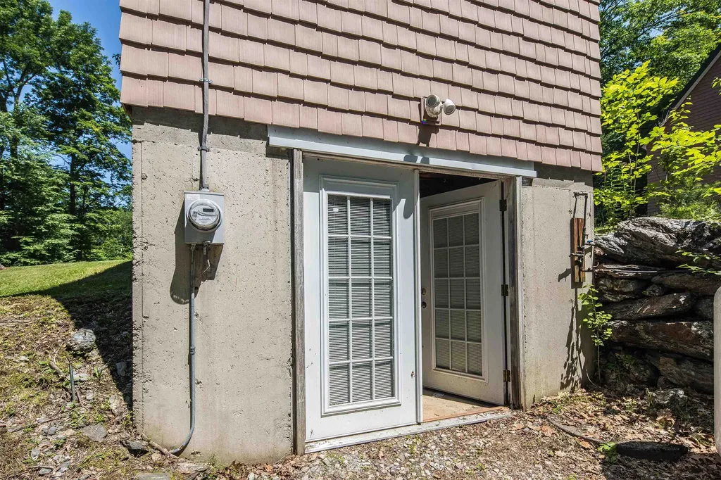 1706 High Chapparal Road Wells VT 05774
