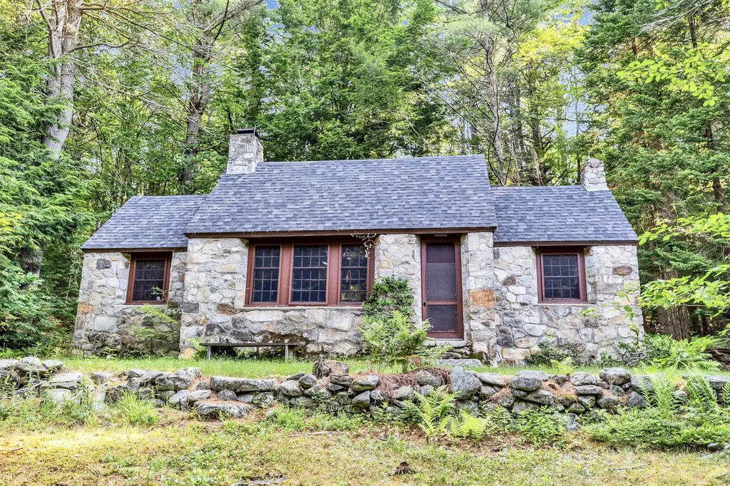 314 Mountain Road Sharon NH 03458