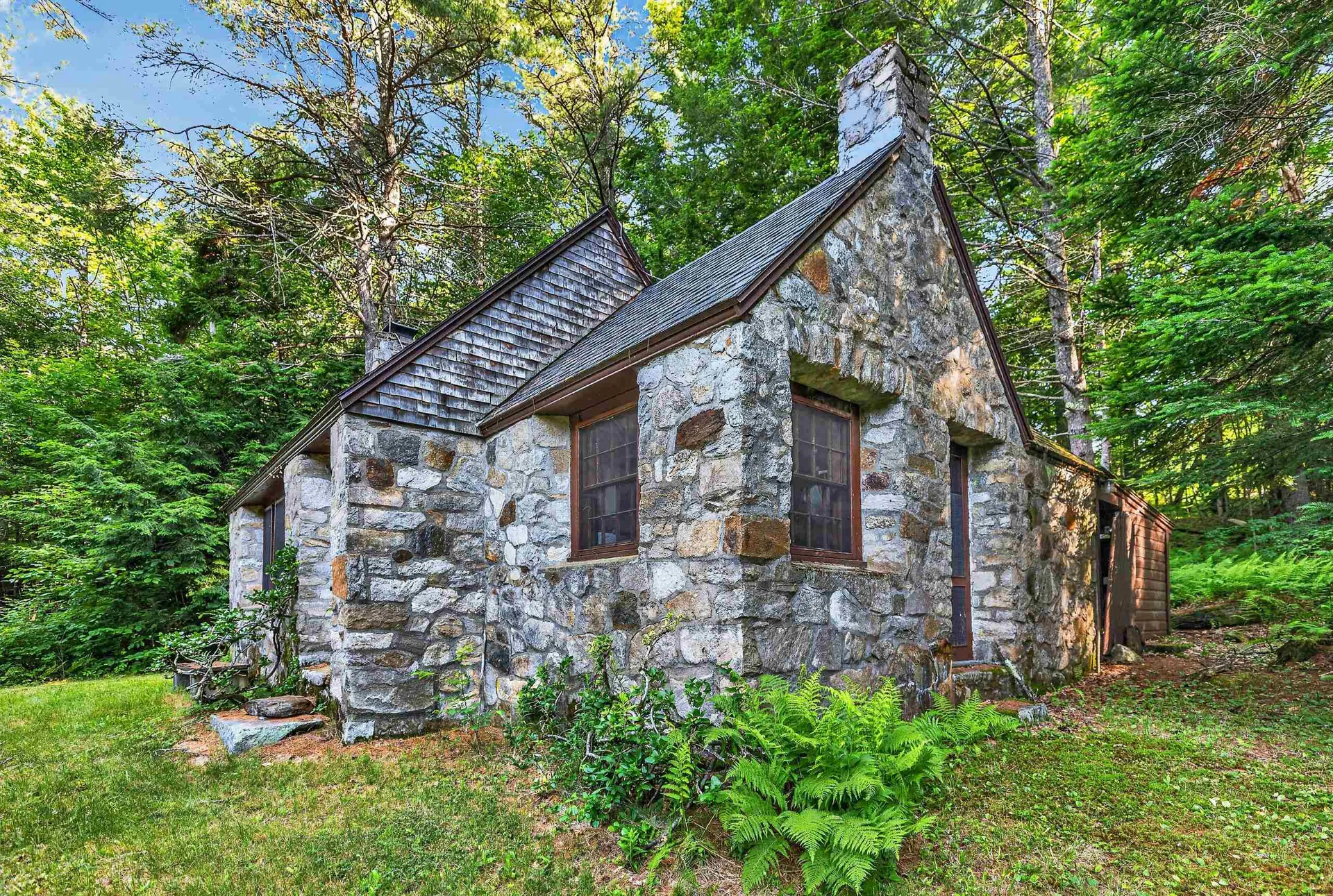 314 Mountain Road Sharon NH 03458