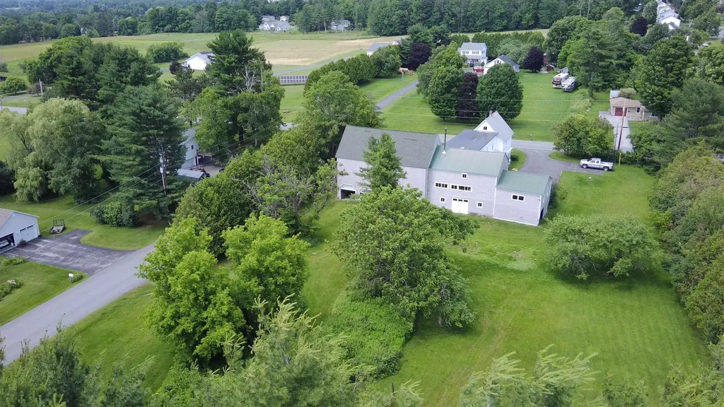 144 West Cobble Hill Road Barre Town VT 05641