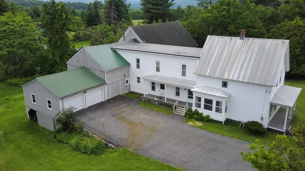 144 West Cobble Hill Road Barre Town VT 05641