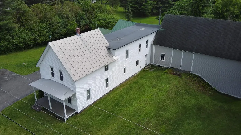 144 West Cobble Hill Road Barre Town VT 05641