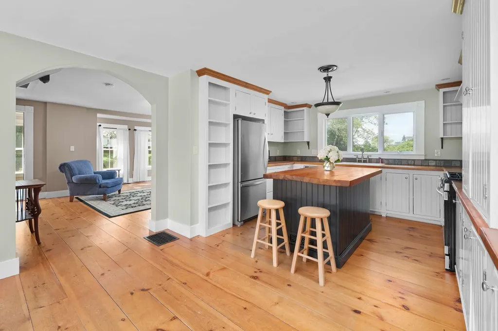 5 Hoyts Island Lane Kittery ME 03905