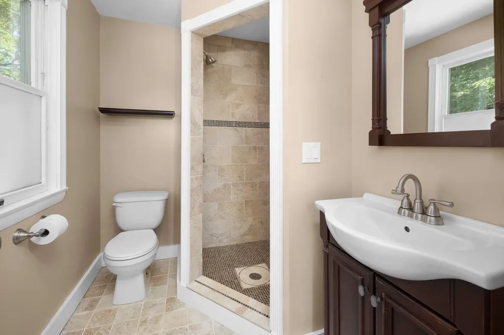 5 Hoyts Island Lane Kittery ME 03905