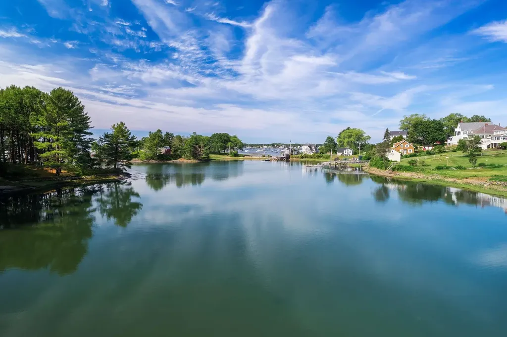 5 Hoyts Island Lane Kittery ME 03905