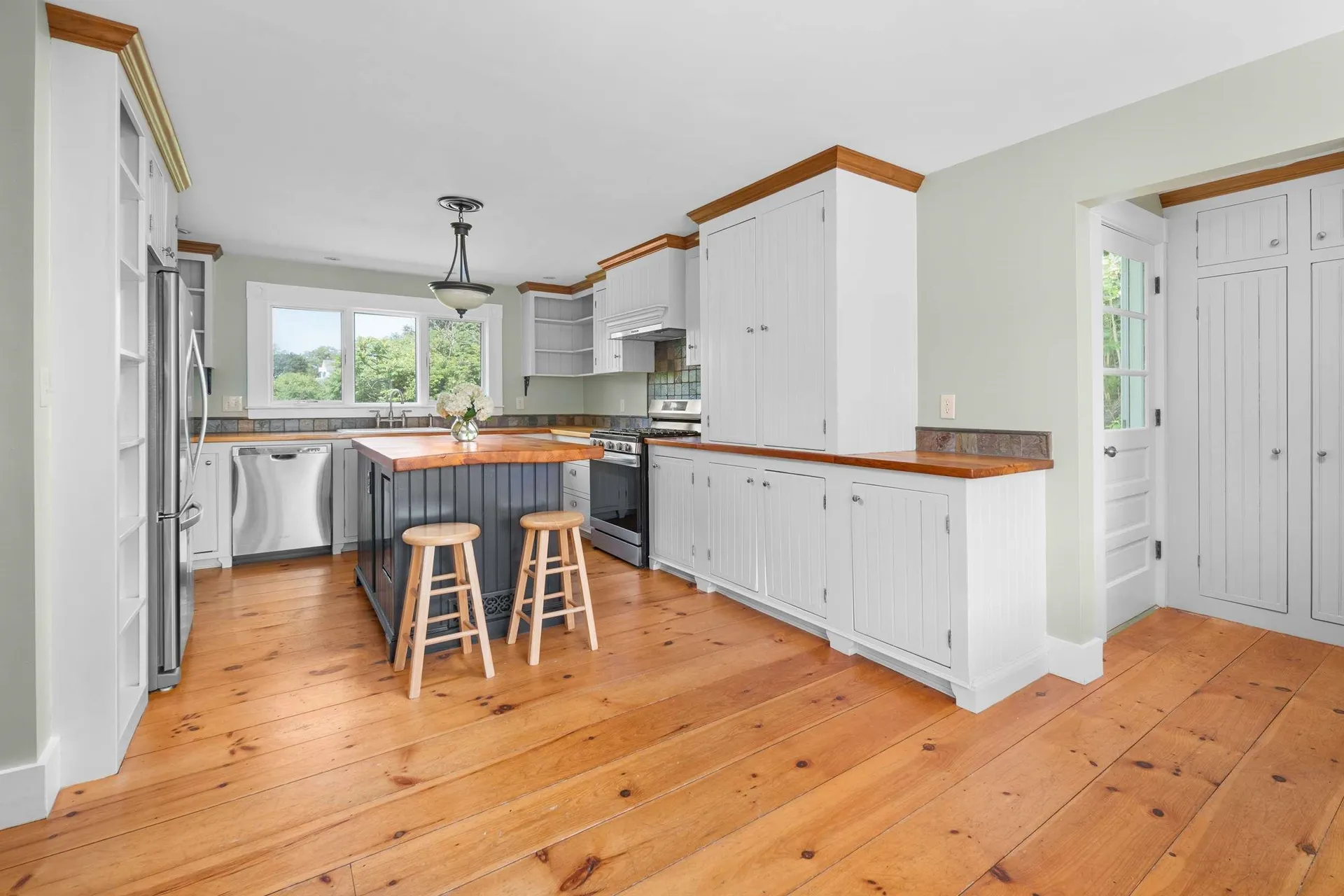 5 Hoyts Island Lane Kittery ME 03905