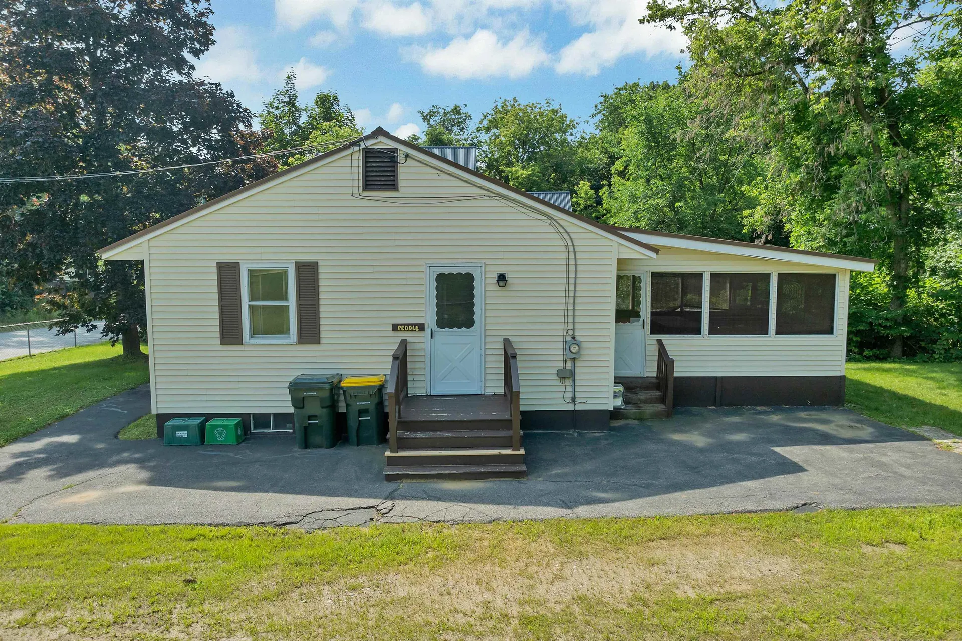 23 Merrimac Street Laconia NH 03246