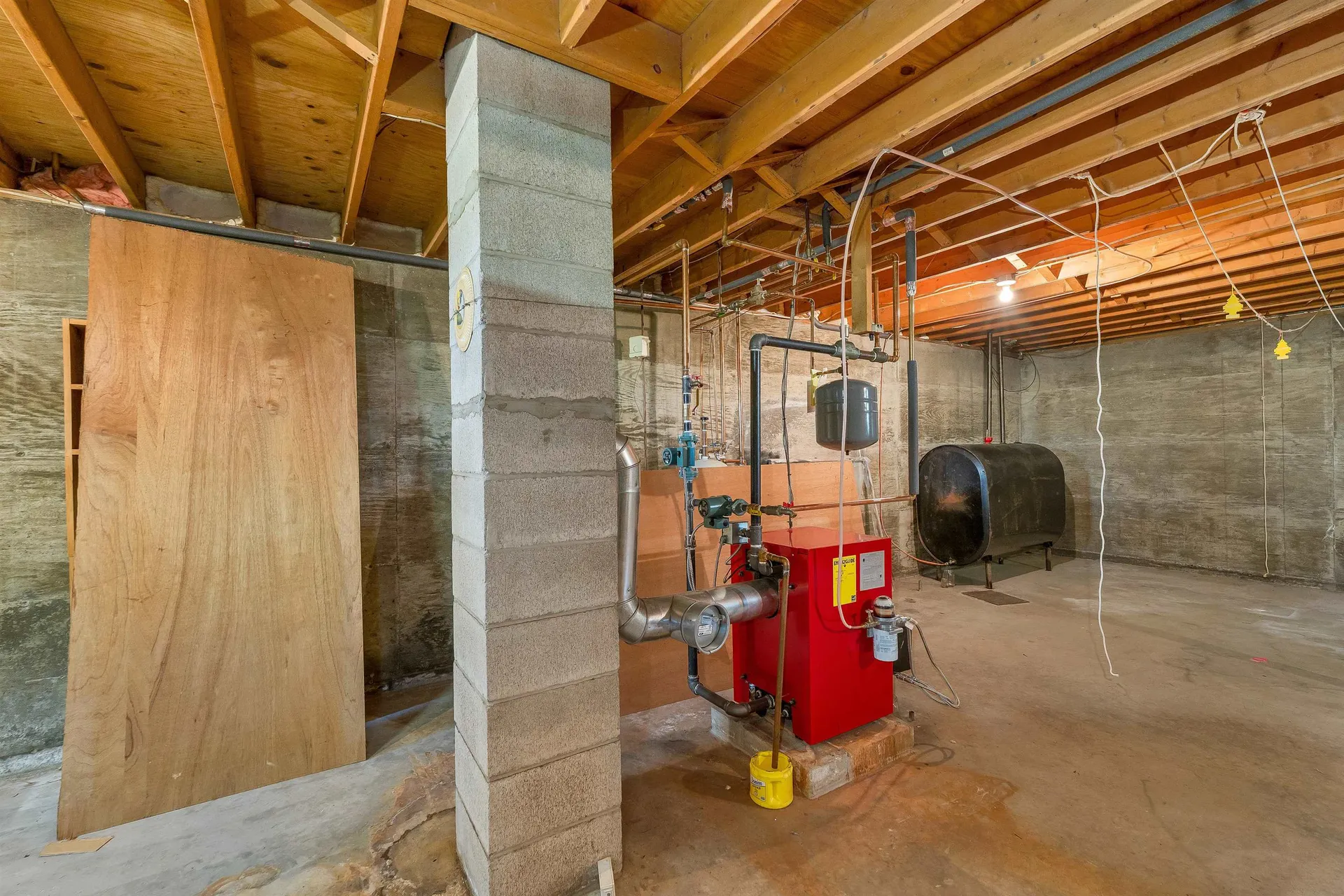23 Merrimac Street Laconia NH 03246