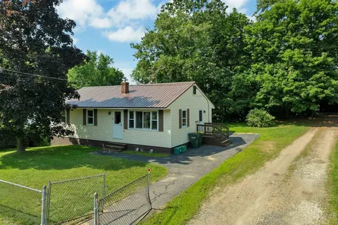 23 Merrimac Street Laconia NH 03246