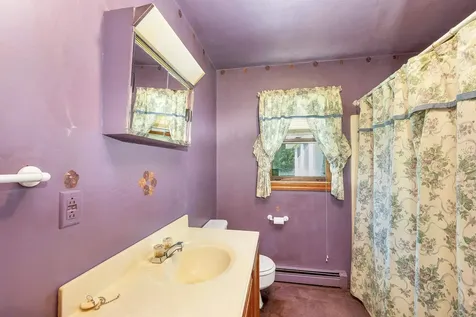 23 Merrimac Street Laconia NH 03246