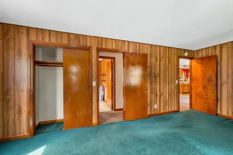 23 Merrimac Street Laconia NH 03246