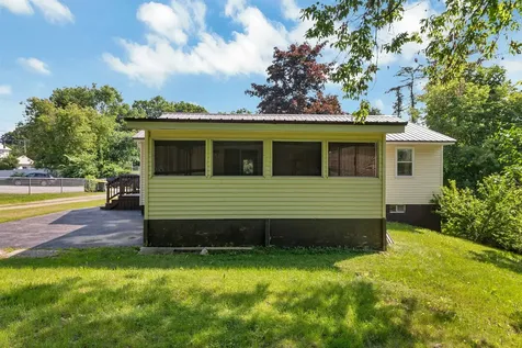 23 Merrimac Street Laconia NH 03246