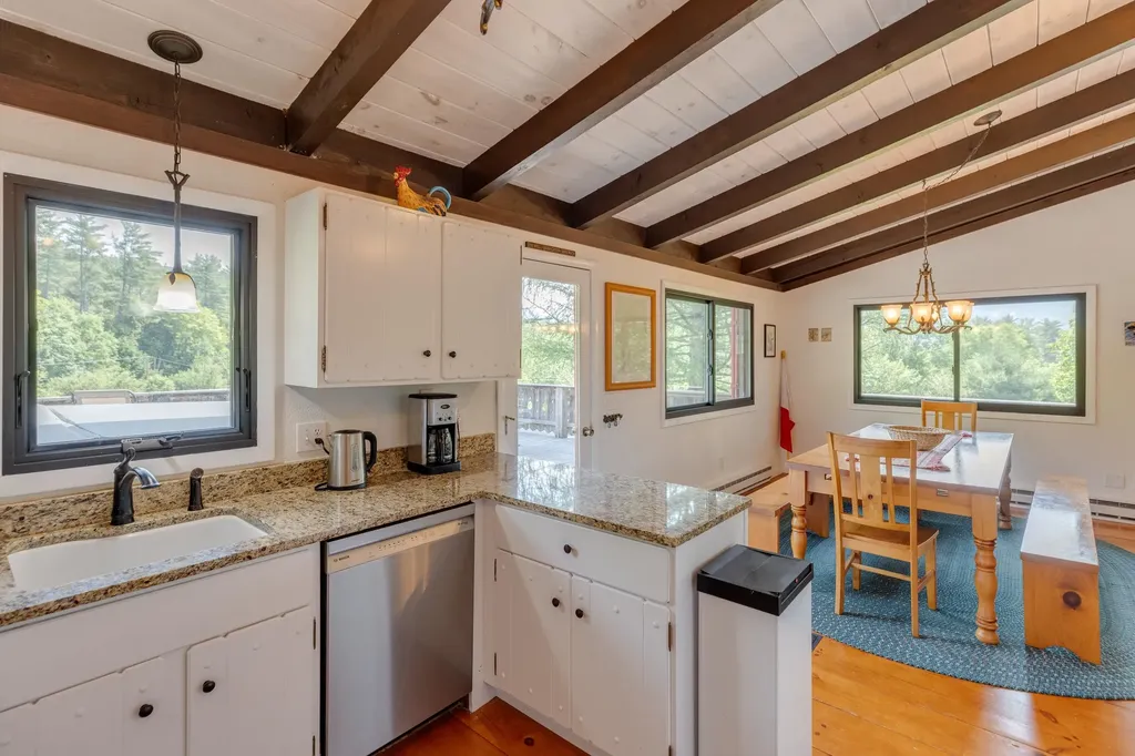 79 Sugar Run Road Thornton NH 03285