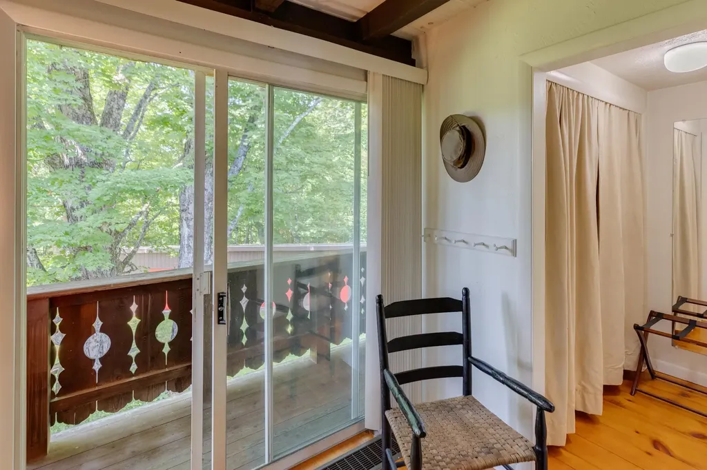 79 Sugar Run Road Thornton NH 03285