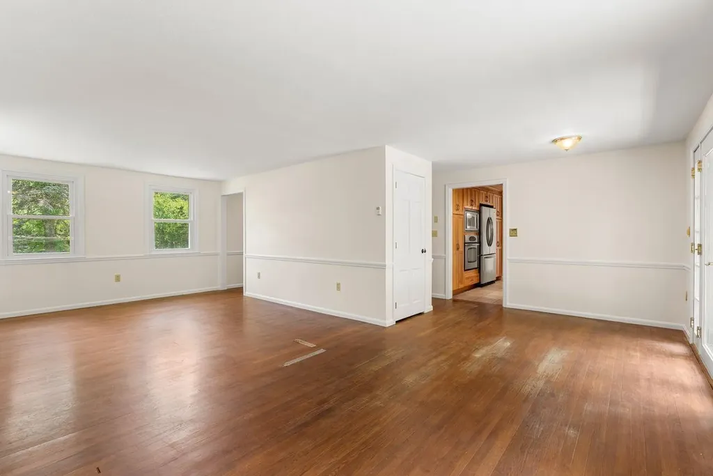 25 Birch Way New Hampton NH 03256