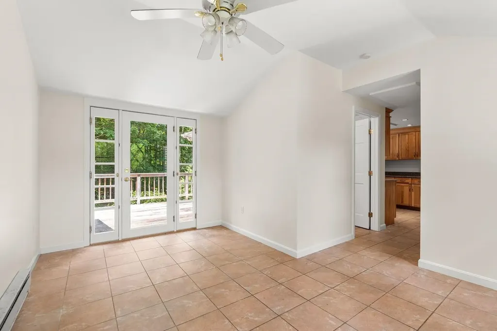 25 Birch Way New Hampton NH 03256