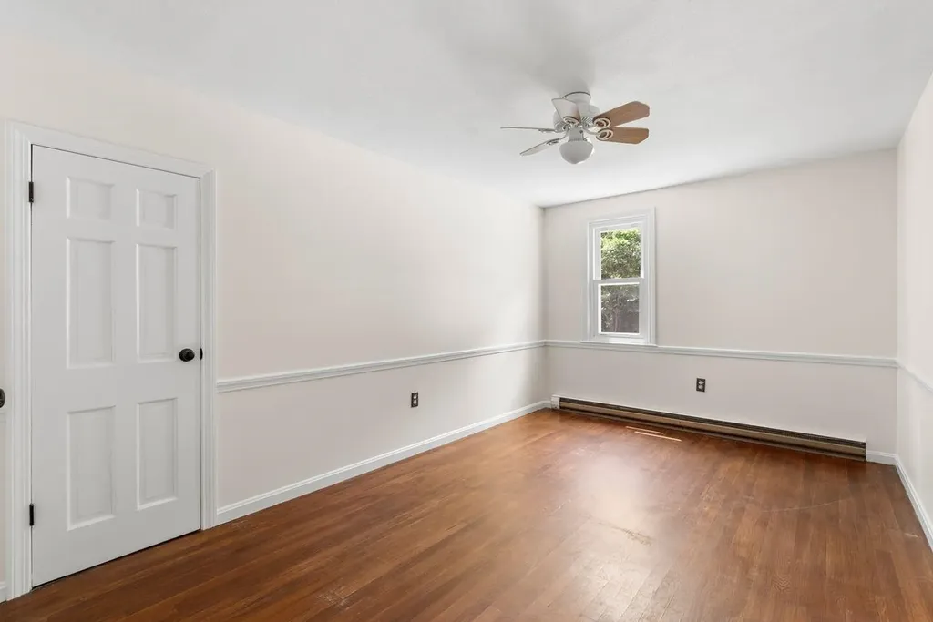 25 Birch Way New Hampton NH 03256