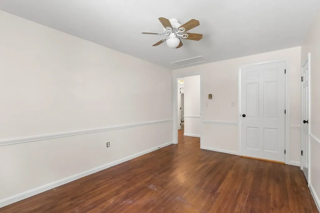 25 Birch Way New Hampton NH 03256