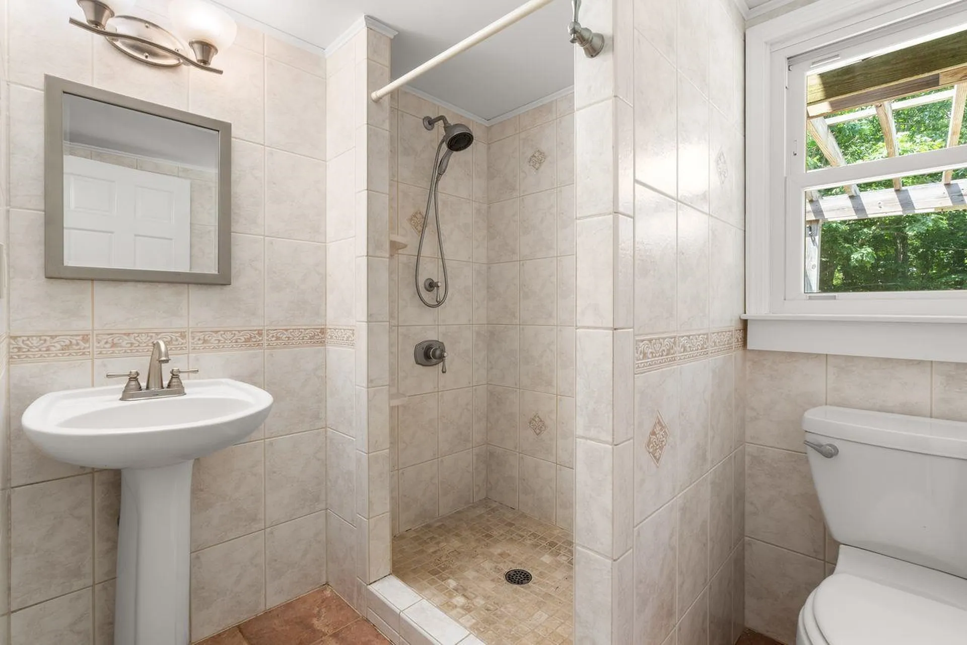 25 Birch Way New Hampton NH 03256