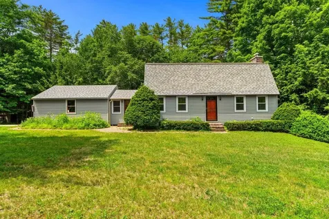 25 Birch Way New Hampton NH 03256