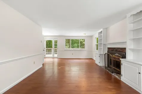 25 Birch Way New Hampton NH 03256
