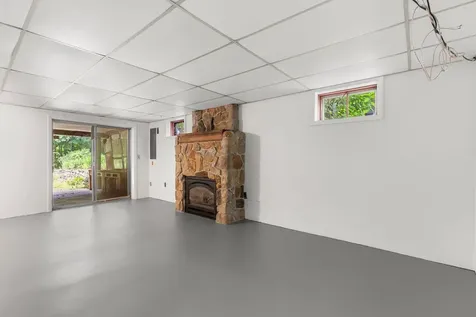 25 Birch Way New Hampton NH 03256