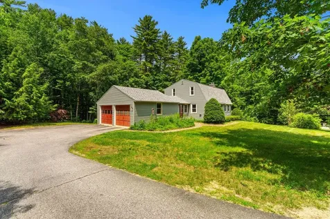 25 Birch Way New Hampton NH 03256