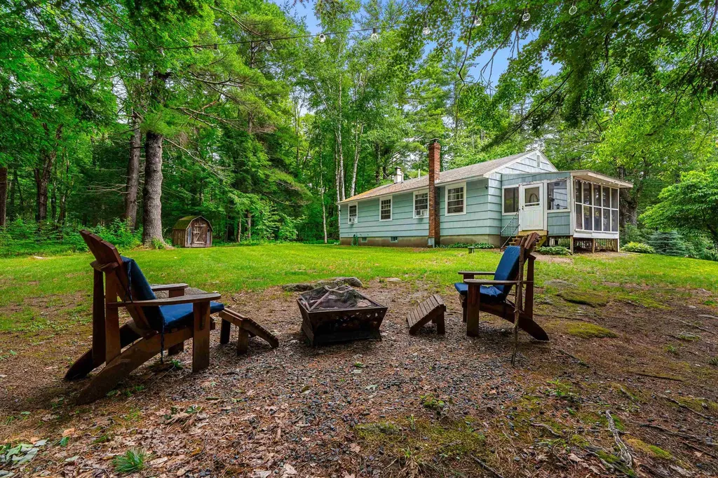 13 Barnard Hill Road Dunbarton NH 03046