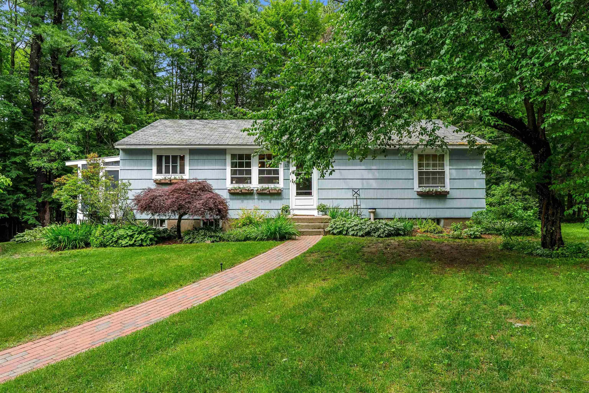 13 Barnard Hill Road Dunbarton NH 03046