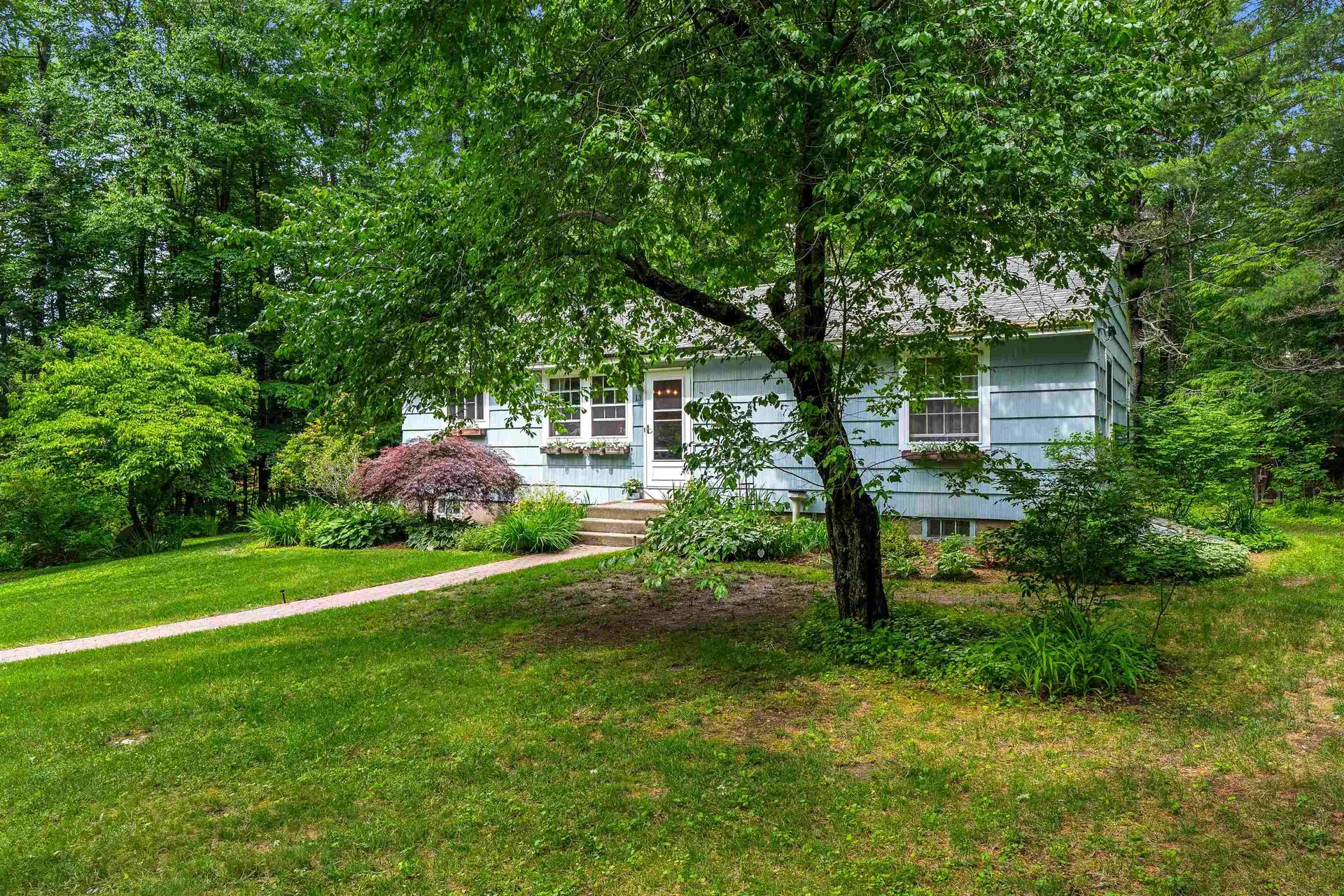 13 Barnard Hill Road Dunbarton NH 03046