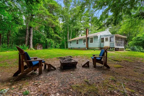 13 Barnard Hill Road Dunbarton NH 03046