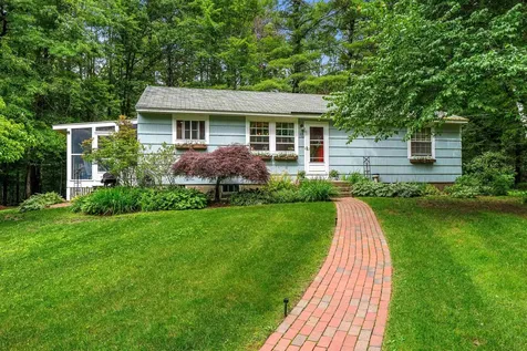 13 Barnard Hill Road Dunbarton NH 03046