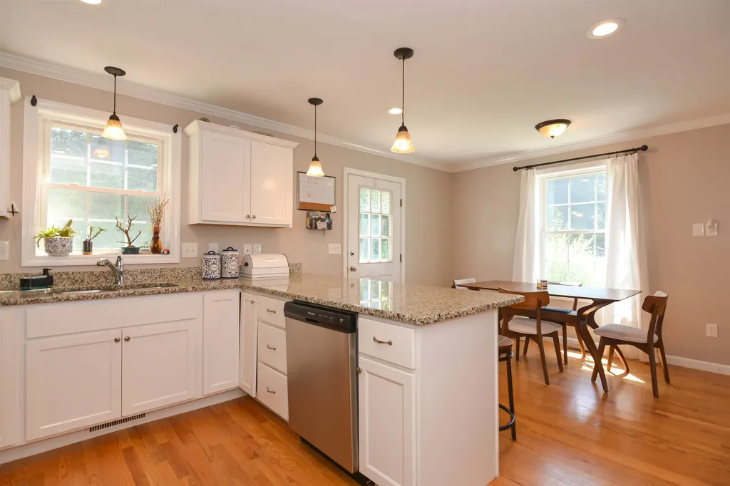 35 Cross Street Allenstown NH 03275