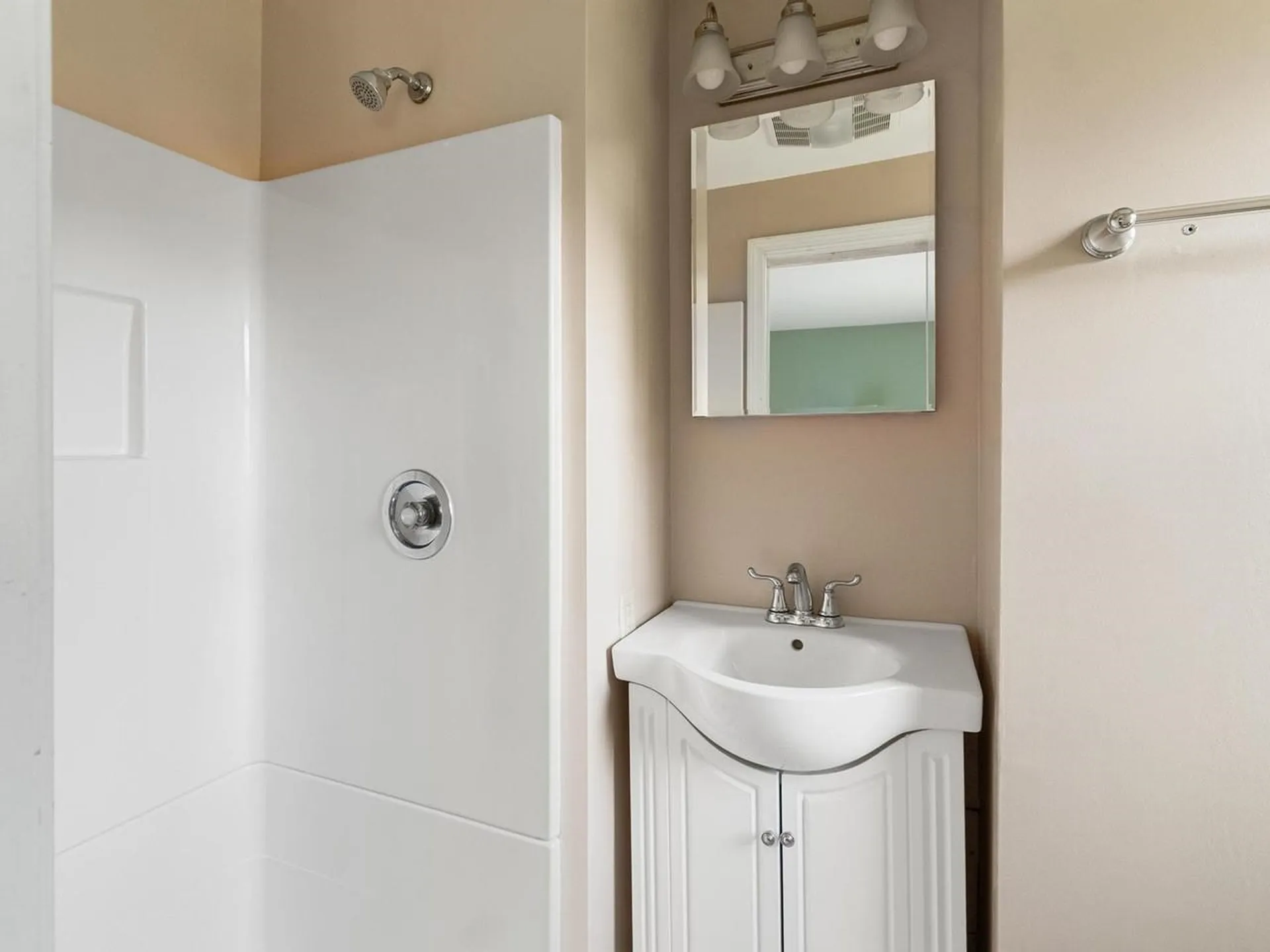 20 Sandalwood Road South Burlington VT 05403