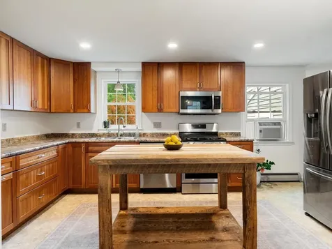 20 Sandalwood Road South Burlington VT 05403