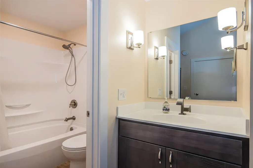 118 Gateway Court Mendon VT 05701