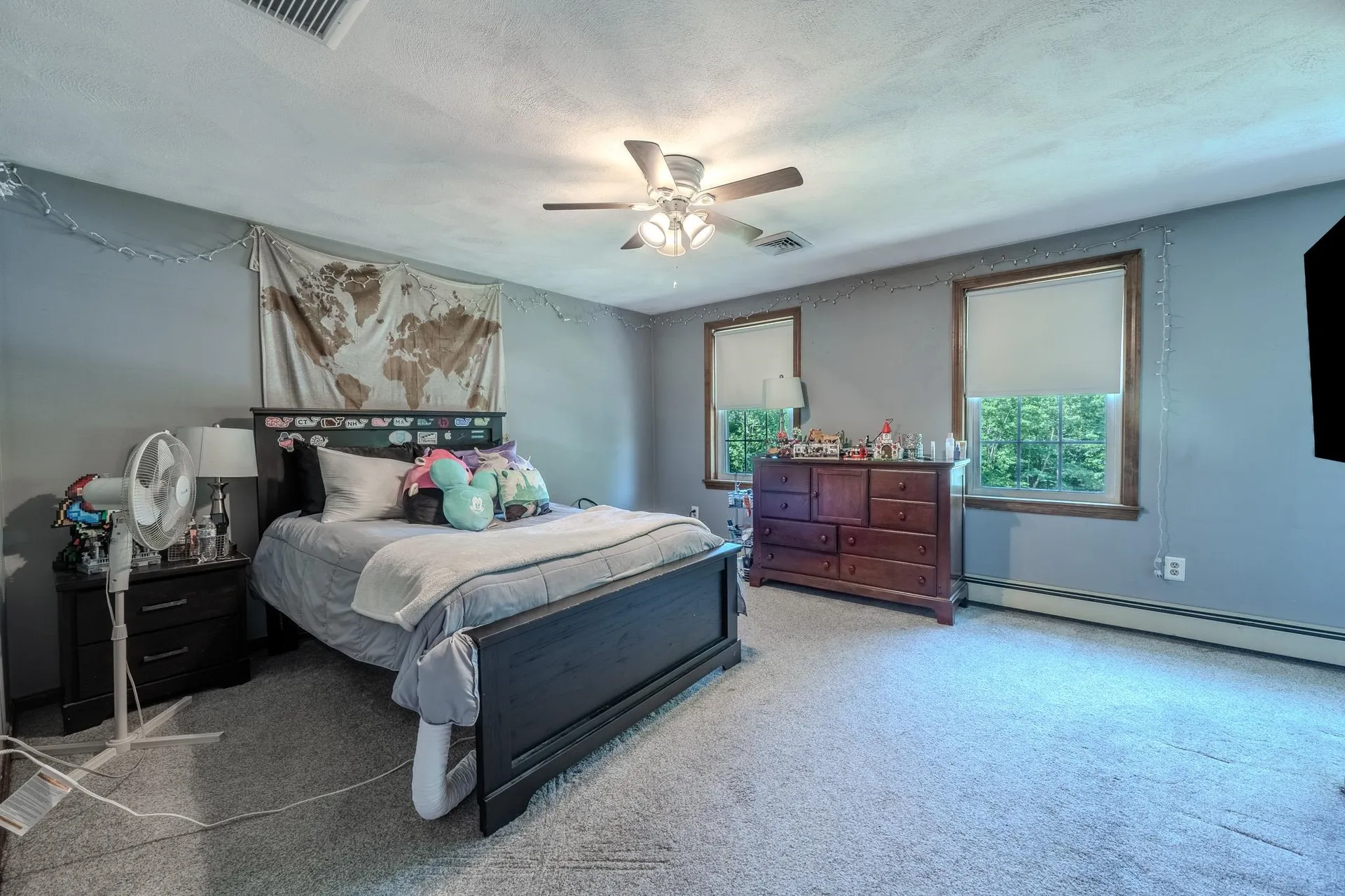2 Paula Avenue Londonderry NH 03053