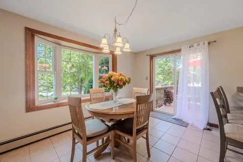 2 Paula Avenue Londonderry NH 03053